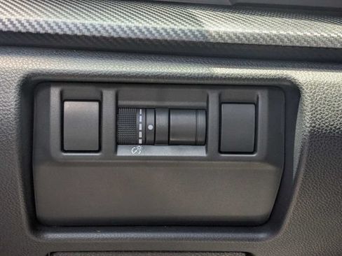 Used 2024 Subaru Crosstrek 2.5i Limited AWD/4WD image 24