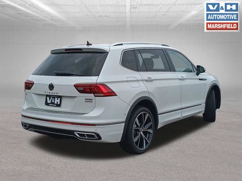 Used 2022 Volkswagen Tiguan SEL R-Line AWD/4WD image 29