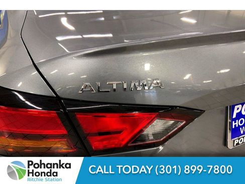 Used 2022 Nissan Altima 2.5 SV FWD image 7