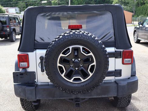 Used 2012 Jeep Wrangler Sport AWD/4WD image 9