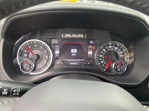 Used 2024 RAM 1500 Laramie image 19