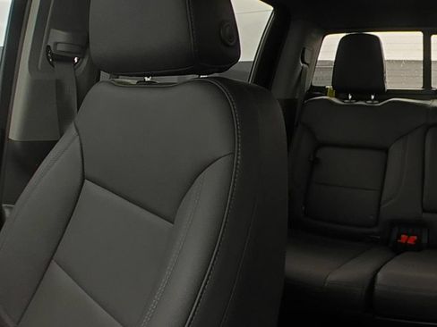 Used 2026 Chevrolet Silverado 1500 LT AWD/4WD image 9