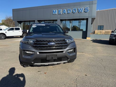 Used 2021 Ford Explorer XLT w/ Equipment Group 202A image 5