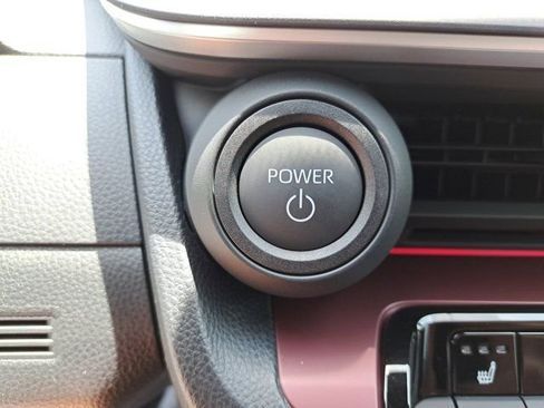 New 2025 Toyota Prius Plug-In Hybrid image 27