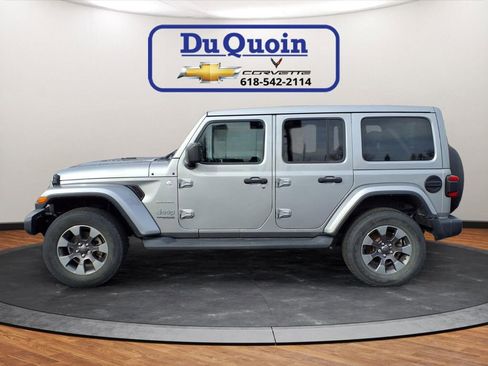 Used 2019 Jeep Wrangler Unlimited Sahara w/ Advanced Safety Group image 18
