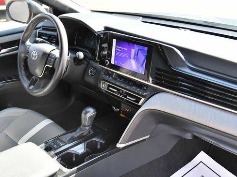 Used 2025 Toyota Camry SE w/ Convenience Package FWD image 45