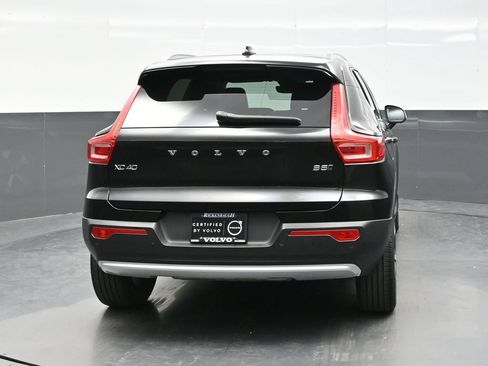 Used 2023 Volvo XC40 B5 Plus w/ Driver Assist Package AWD/4WD image 6
