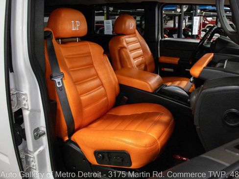 Used 2005 HUMMER H2 Base 4WD 4dr SUV w/ Preferred Equipment Group image 38