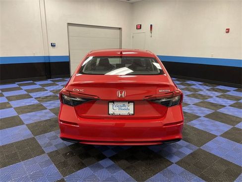 Certified 2022 Honda Civic Touring image 24