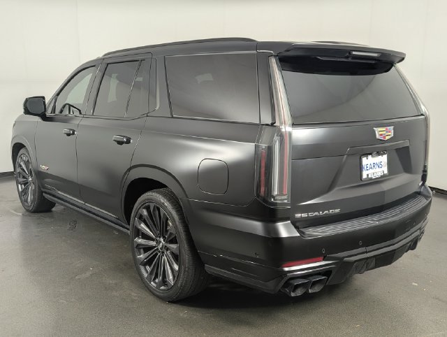 Used 2025 Cadillac Escalade V AWD/4WD image 6