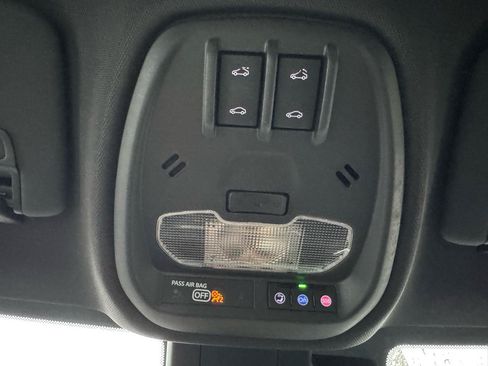 Used 2024 Buick Envista Sport Touring w/ Experience Buick Package FWD image 25