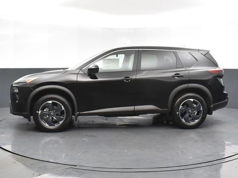New 2026 Nissan Rogue SV w/ SV Premium Package image 3