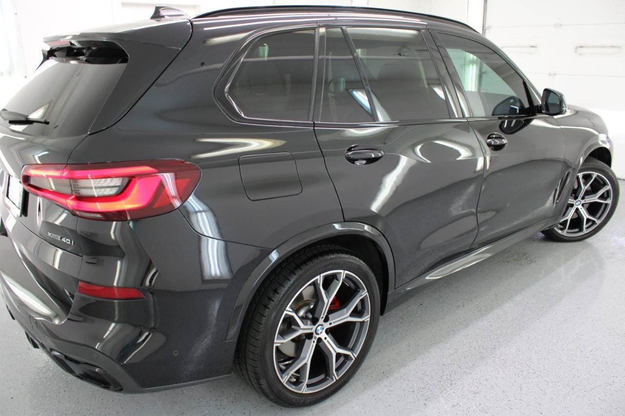 Used 2022 BMW X5 xDrive40i w/ M Sport Package AWD/4WD image 16
