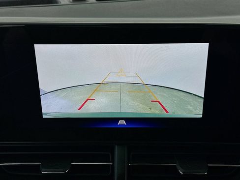Used 2025 Chevrolet Trax LT w/ Driver Confidence Package FWD image 20