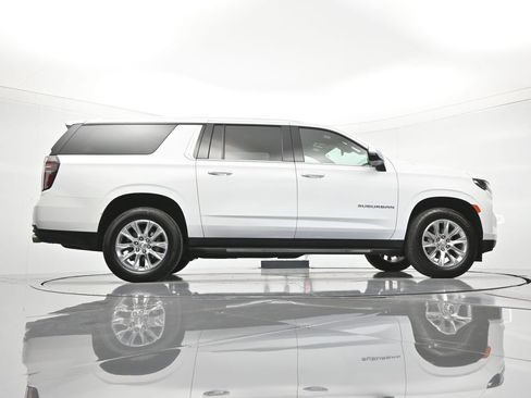 Certified 2023 Chevrolet Suburban Premier RWD image 41