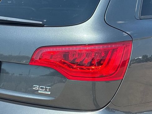 Used 2014 Audi Q7 3.0T S line Prestige AWD/4WD image 31