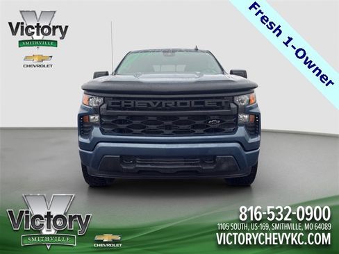 Used 2024 Chevrolet Silverado 1500 Custom image 2