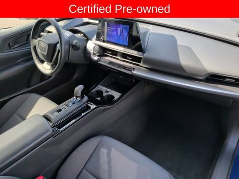 Used 2025 Toyota Prius LE FWD image 26