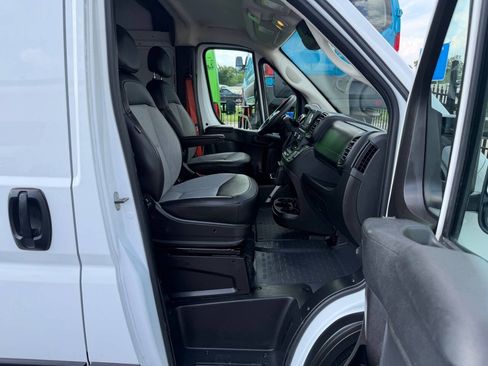 Used 2023 RAM ProMaster 3500 w/ Lane Management Group FWD image 10