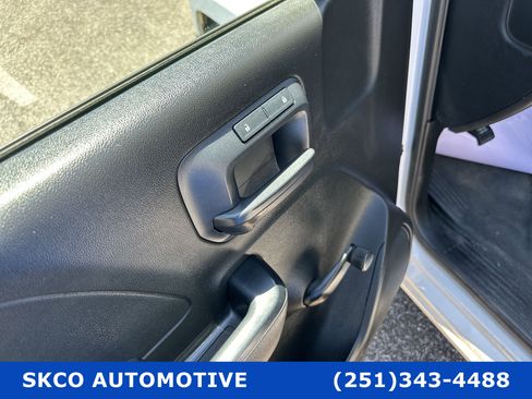 Used 2018 Chevrolet Silverado 1500 W/T w/ Trailering Package image 22