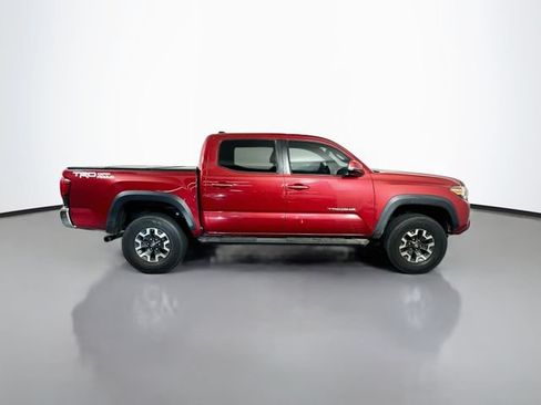 Used 2019 Toyota Tacoma TRD Off-Road RWD image 7