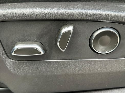 Used 2024 GMC Sierra 1500 Denali w/ Denali Reserve Package image 24