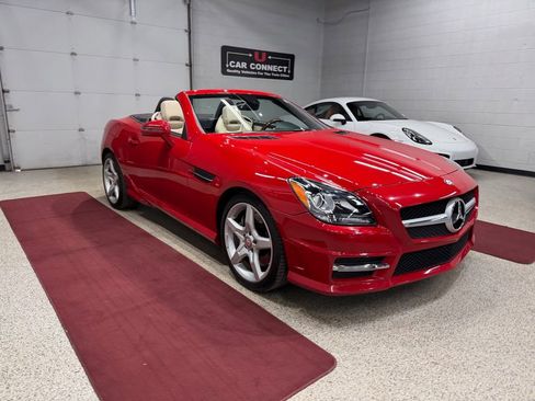Used 2012 Mercedes-Benz SLK 250 image 9