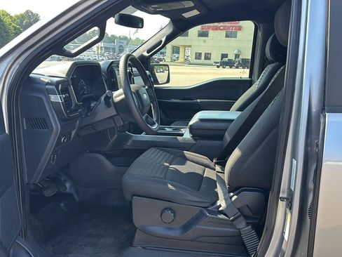 Used 2021 Ford F150 XL w/ STX Appearance Package RWD image 9