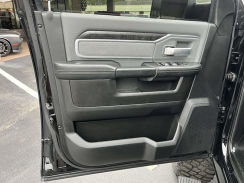 Used 2019 RAM 2500 Big Horn image 15