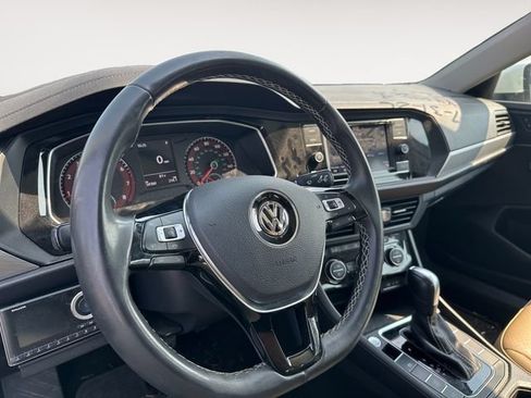 Used 2021 Volkswagen Jetta SE FWD image 10