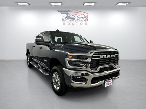 Used 2026 RAM 2500 Big Horn AWD/4WD image 3