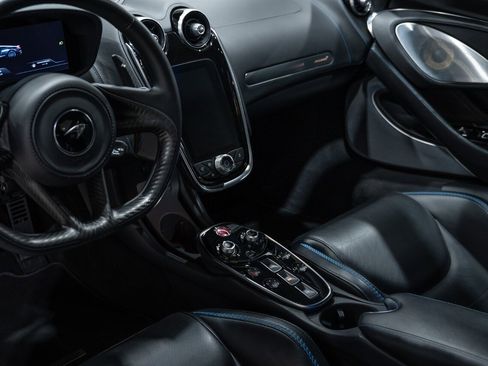 Used 2021 McLaren GT image 47