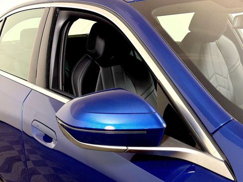 Used 2025 BMW 540i xDrive image 31