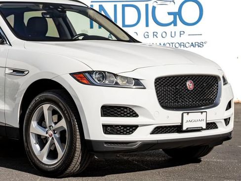 Used 2019 Jaguar F-PACE Premium AWD/4WD image 5