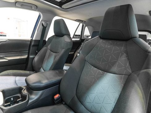 Certified 2023 Toyota RAV4 XLE w/ Convenience Package AWD/4WD image 6