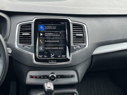 Used 2021 Volvo XC90 T5 Momentum w/ Protection Package image 16