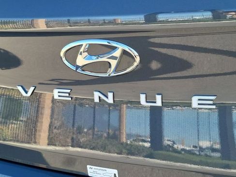 New 2026 Hyundai Venue SEL image 23