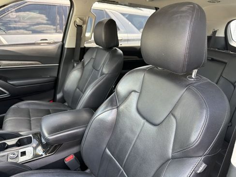 Used 2020 Kia Telluride EX AWD/4WD image 5