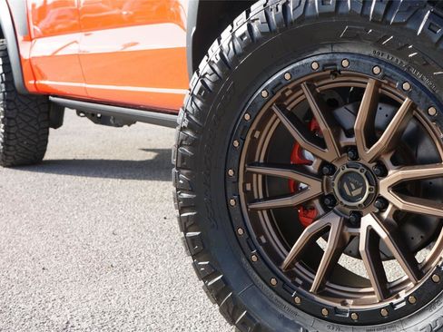 Used 2022 Ford F150 Raptor w/ Equipment Group 801A High AWD/4WD image 2