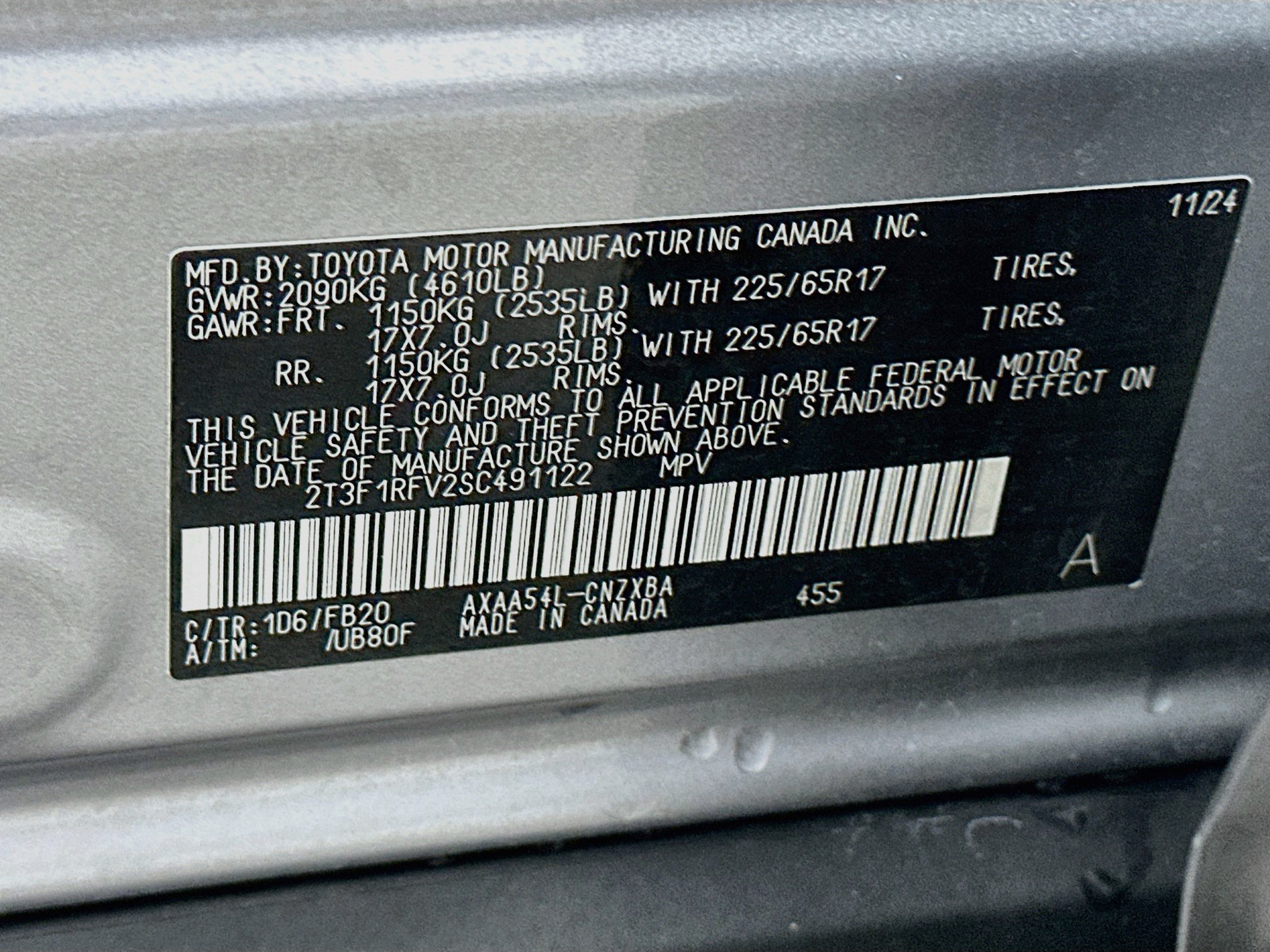 Used 2025 Toyota RAV4 LE AWD/4WD image 12