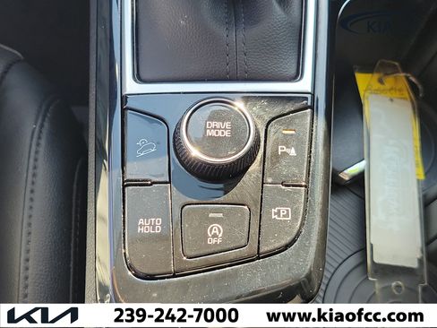 Certified 2025 Kia Sportage EX w/ Premium Package FWD image 29