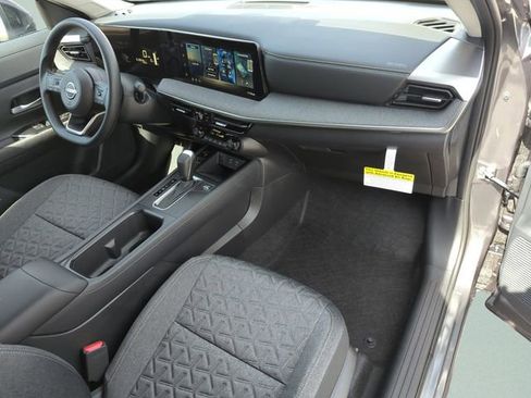 Used 2026 Nissan Kicks SV w/ Charging Package image 17