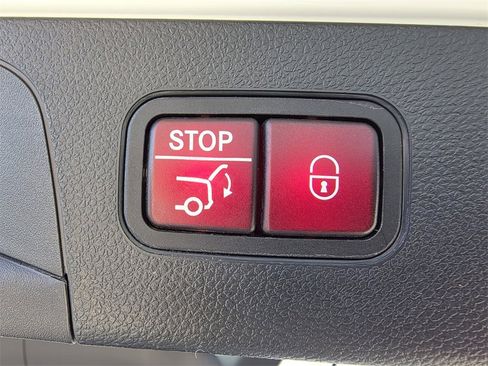 Used 2016 Mercedes-Benz GLC 300 4MATIC image 36