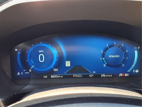 Used 2021 Ford Escape Titanium w/ Titanium Elite Package AWD/4WD image 14
