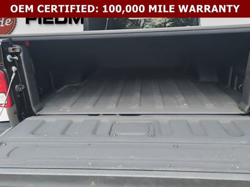 Used 2024 Jeep Gladiator Sport AWD/4WD image 13