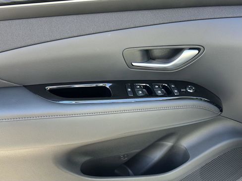 Certified 2024 Hyundai Tucson Limited image 12