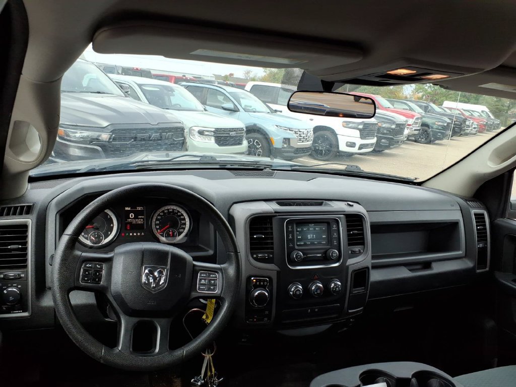 Used 2017 RAM 1500 Express w/ Black Ram 1500 Express Group AWD/4WD image 8