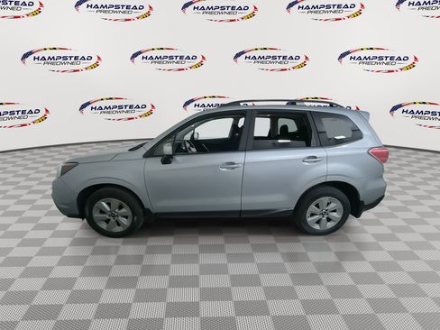 Used 2018 Subaru Forester 2.5i Premium AWD/4WD image 5