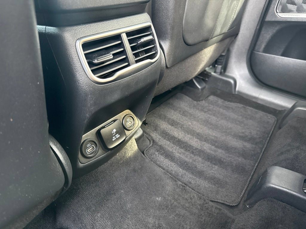 Used 2023 Hyundai Santa Fe Calligraphy AWD/4WD image 43