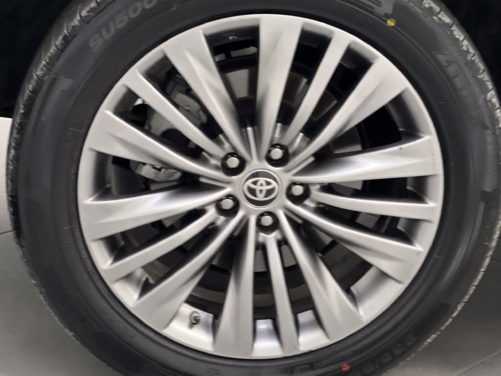 Used 2020 Toyota Highlander Platinum FWD image 81